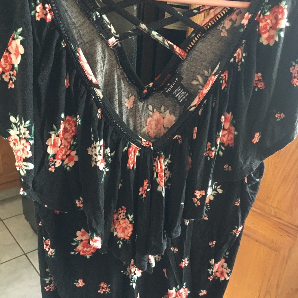 Torrid 3 black short sleeve top